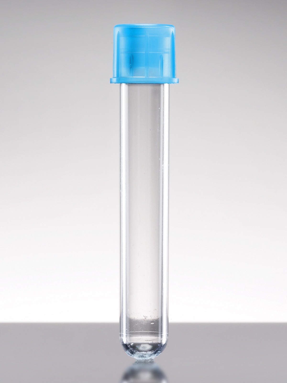 Corning® Falcon® 5 mL Round Bottom Polystyrene Test Tube, with Cell Strainer Snap Cap, 25/Pack, 500/Case